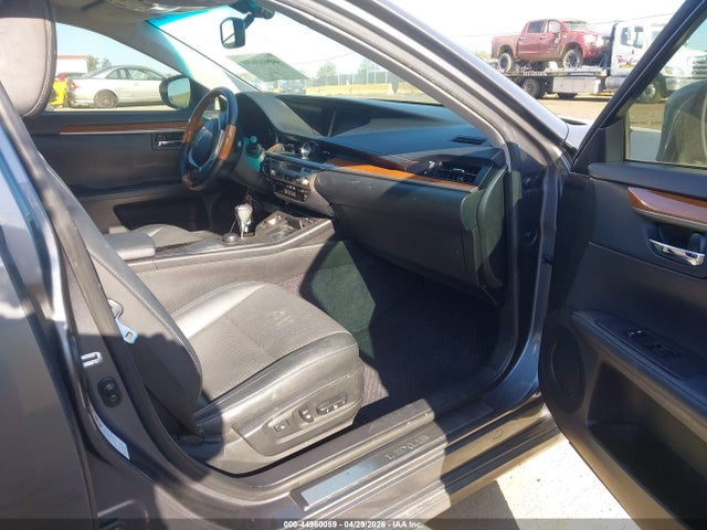 44960059 :رقم المزاد ، JTHBW1GG0E2070804 vin ، 2014 Lexus Es 300h مزاد بيع