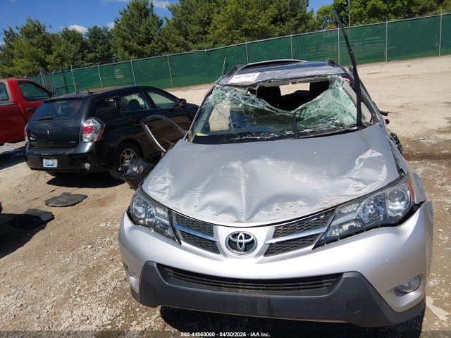 2015 Toyota Rav4 Xle მანქანა იყიდება აუქციონზე, vin: JTMRFREVXFD127449, აუქციონის ნომერი: 44960060