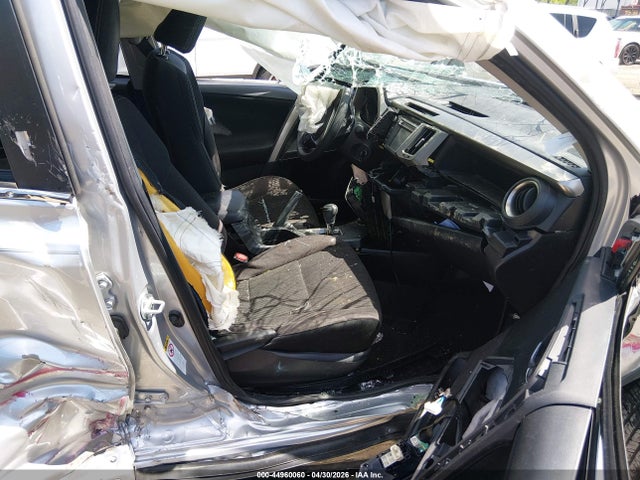 2015 Toyota Rav4 Xle მანქანა იყიდება აუქციონზე, vin: JTMRFREVXFD127449, აუქციონის ნომერი: 44960060