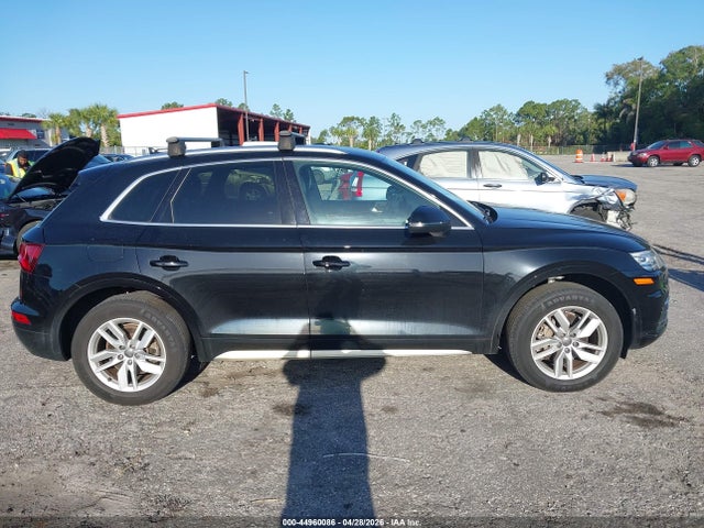 Продаж на аукціоні авто 2020 Audi Q5 Premium 45 Tfsi Quattro S Tronic/titanium Premium 45 Tfsi Quattro S Tronic, vin: WA1ANAFY1L2044651, номер лоту: 44960086