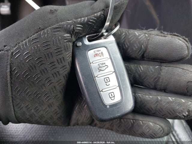 44960114 :رقم المزاد ، 5NPEC4AC5DH704720 vin ، 2013 Hyundai Sonata Limited مزاد بيع