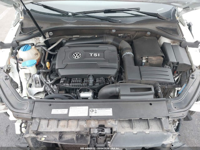 1VWBT7A33GC053332 Volkswagen Passat 1.8t Se