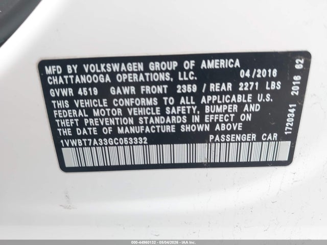 1VWBT7A33GC053332 Volkswagen Passat 1.8t Se