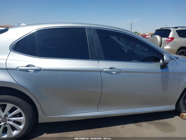 Toyota CAMRY LE 2022 4T1C11AK9NU068731 Image 13