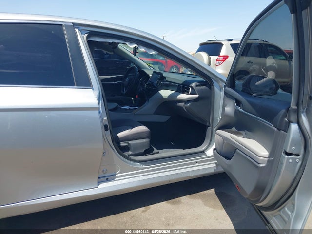 Toyota CAMRY LE 2022 4T1C11AK9NU068731 Image 5
