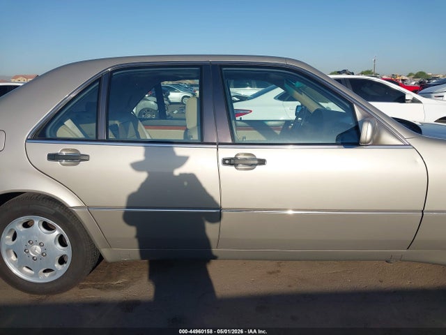 44960158 :رقم المزاد ، WDBGA32E7RA175728 vin ، 1994 Mercedes-benz S 320 مزاد بيع