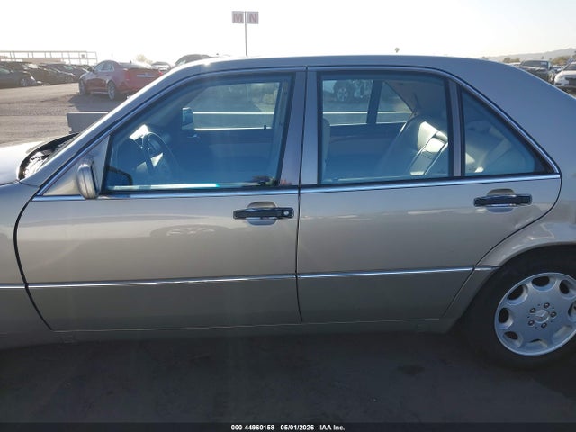 44960158 :رقم المزاد ، WDBGA32E7RA175728 vin ، 1994 Mercedes-benz S 320 مزاد بيع