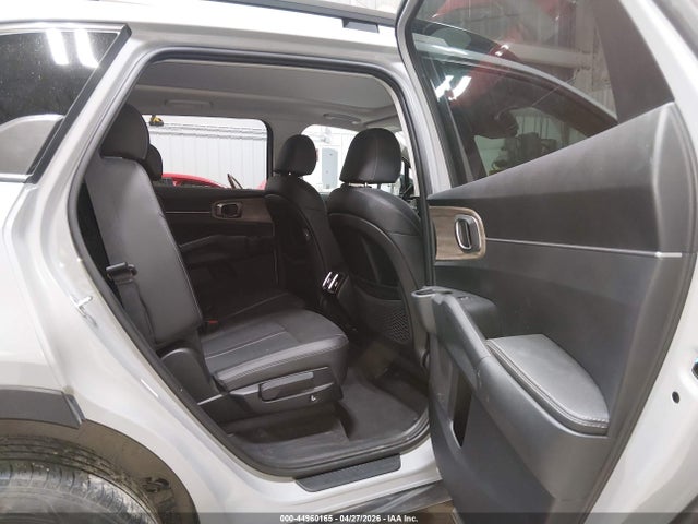 5XYRLDLC5NG152644 KIA Sorento X-line S
