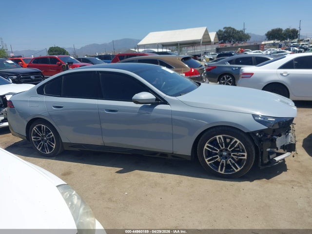 WBA43FJ02RCP67867 BMW 530I
