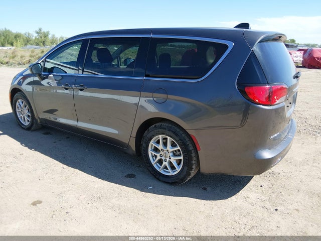 2C4RC1CG6NR127748 Chrysler Voyager Lx