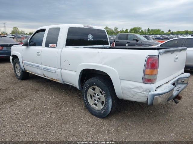 2004 Chevrolet Silverado 1500 Z71 მანქანა იყიდება აუქციონზე, vin: 2GCEK19T041261965, აუქციონის ნომერი: 44960262