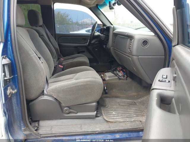 2004 Chevrolet Silverado 1500 Z71 მანქანა იყიდება აუქციონზე, vin: 2GCEK19T041261965, აუქციონის ნომერი: 44960262