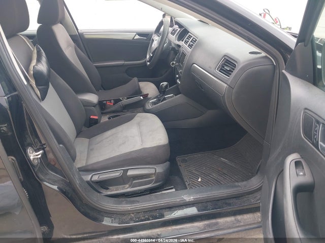 3VW2B7AJ4HM287013 Volkswagen Jetta 1.4t S
