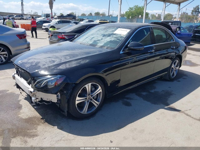 Mercedes-Benz E 350 2020 WDDZF8DB8LA735572 Image 2
