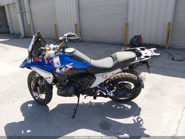 2025 Bmw R 1300 Gs მანქანა იყიდება აუქციონზე, vin: WB10M2302S6L01054, აუქციონის ნომერი: 44960372