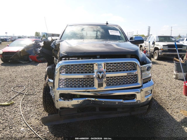 3C63R3EL3JG408438 RAM 3500 Laramie 4x4 6&#039;4 Box
