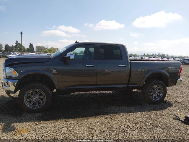 3C63R3EL3JG408438 RAM 3500 Laramie 4x4 6&#039;4 Box
