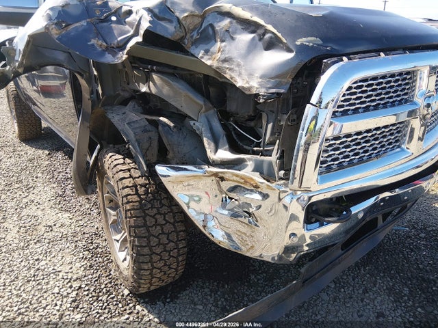 3C63R3EL3JG408438 RAM 3500 Laramie 4x4 6&#039;4 Box