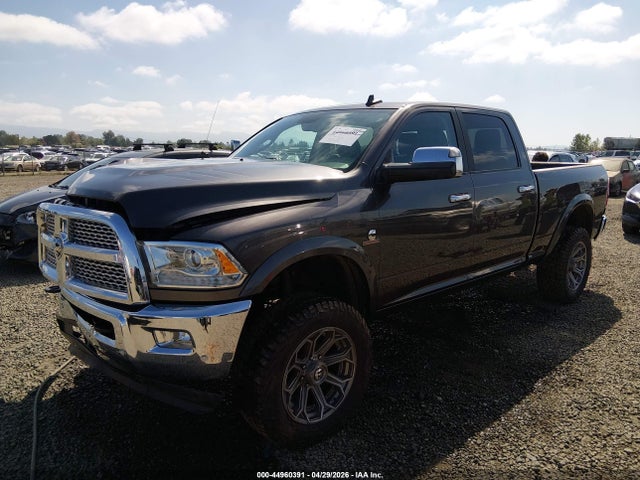 3C63R3EL3JG408438 RAM 3500 Laramie 4x4 6&#039;4 Box