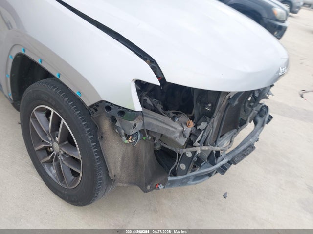 Jeep Grand Cherokee Laredo E 4x2 2018 1C4RJEAG4JC512292 Image 6
