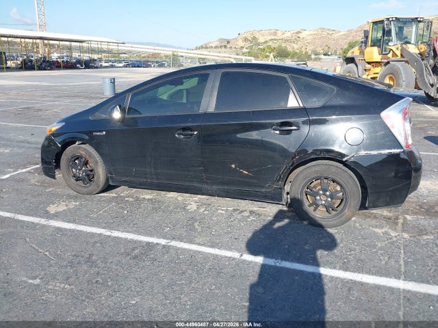 Toyota Prius Three 2015 JTDKN3DUXF0456864 Image 14