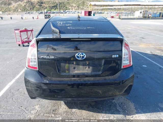 Toyota Prius Three 2015 JTDKN3DUXF0456864 Image 16