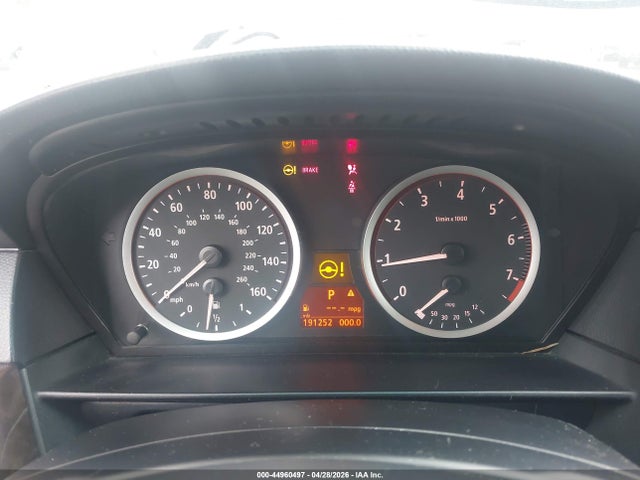 2006 Bmw 530i მანქანა იყიდება აუქციონზე, vin: WBANE73556CM35818, აუქციონის ნომერი: 44960497