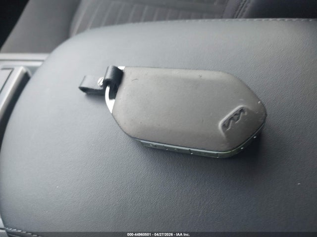 44960501 :رقم المزاد ، KNAG24J78S5270463 vin ، 2025 Kia K5 Lxs مزاد بيع