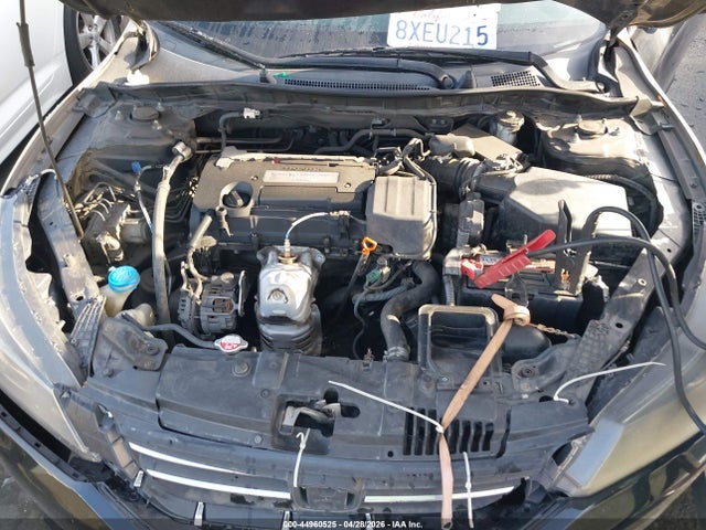 2015 Honda Accord Lx მანქანა იყიდება აუქციონზე, vin: 1HGCR2F31FA131569, აუქციონის ნომერი: 44960525