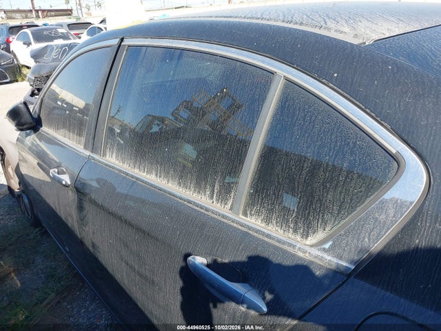 2015 Honda Accord Lx მანქანა იყიდება აუქციონზე, vin: 1HGCR2F31FA131569, აუქციონის ნომერი: 44960525