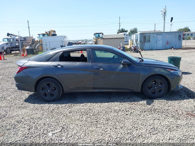 5NPLM4AG2MH011482 Hyundai ELANTRA SEL