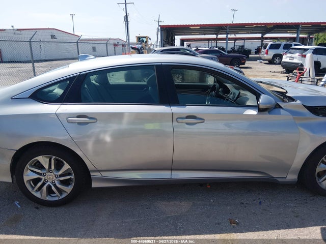 44960531 :رقم المزاد ، 1HGCV1F14JA245272 vin ، 2018 Honda Accord Lx مزاد بيع