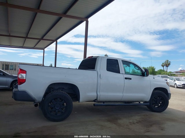 5TFRM5F18KX138811 Toyota Tundra Sr 4.6l V8
