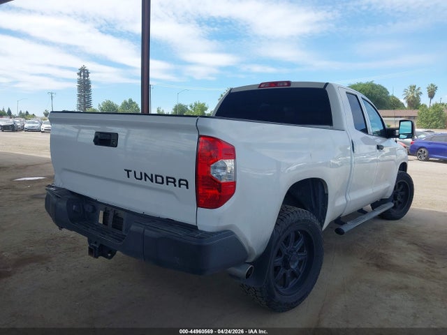 5TFRM5F18KX138811 Toyota Tundra Sr 4.6l V8
