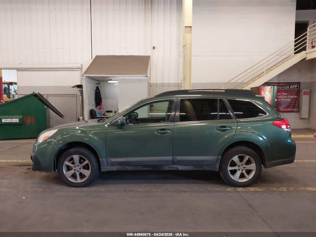 Auction sale of the 2014 Subaru Outback 2.5i Premium, vin: 4S4BRBDC0E3226104, lot number: 44960575