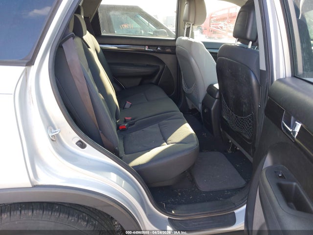 44960585 :رقم المزاد ، 5XYKT4A69CG198019 vin ، 2012 Kia Sorento Lx مزاد بيع