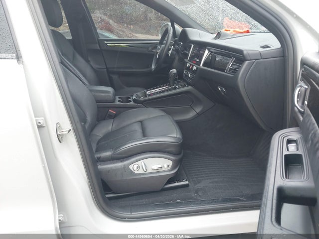 Продаж на аукціоні авто 2022 Porsche Macan, vin: WP1AA2A52NLB05120, номер лоту: 44960654