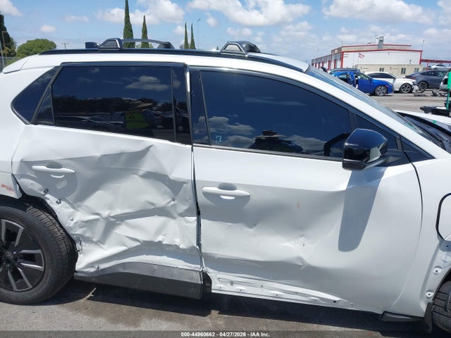 2026 Toyota Bz Xle მანქანა იყიდება აუქციონზე, vin: JTMBFAEB4TA004557, აუქციონის ნომერი: 44960662