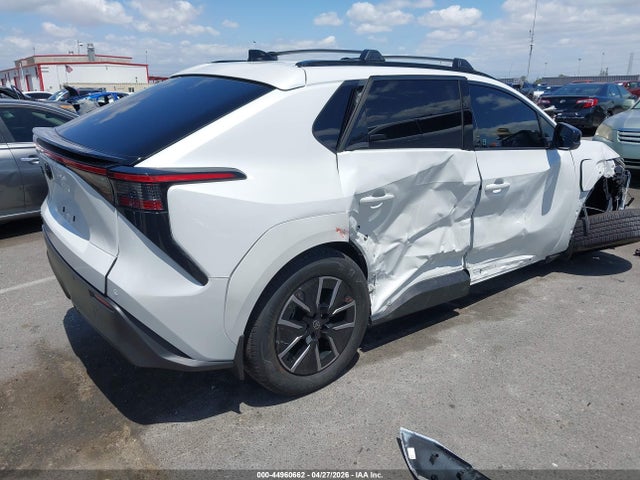 2026 Toyota Bz Xle მანქანა იყიდება აუქციონზე, vin: JTMBFAEB4TA004557, აუქციონის ნომერი: 44960662