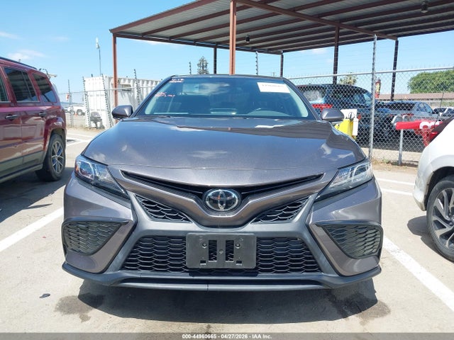 2024 Toyota Camry Se მანქანა იყიდება აუქციონზე, vin: 4T1G11AK8RU870064, აუქციონის ნომერი: 44960665