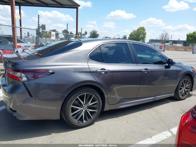 2024 Toyota Camry Se მანქანა იყიდება აუქციონზე, vin: 4T1G11AK8RU870064, აუქციონის ნომერი: 44960665