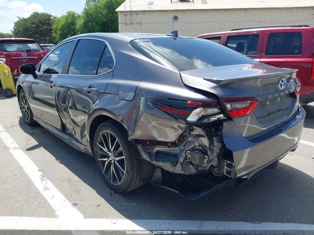 2024 Toyota Camry Se მანქანა იყიდება აუქციონზე, vin: 4T1G11AK8RU870064, აუქციონის ნომერი: 44960665