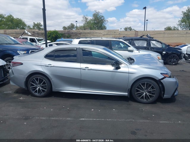 4T1G11AK1NU697241 Toyota CAMRY SE