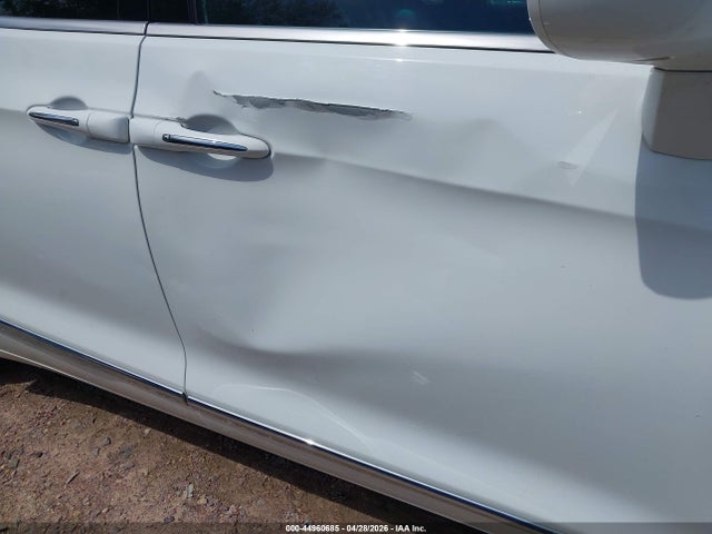 Продажа на аукционе авто 2017 Chrysler Pacifica Limited, vin: 2C4RC1GGXHR506640, номер лота: 44960685