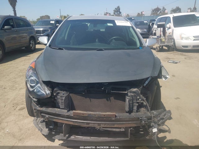 2016 Hyundai Elantra Gt მანქანა იყიდება აუქციონზე, vin: KMHD35LH0GU282789, აუქციონის ნომერი: 44960700