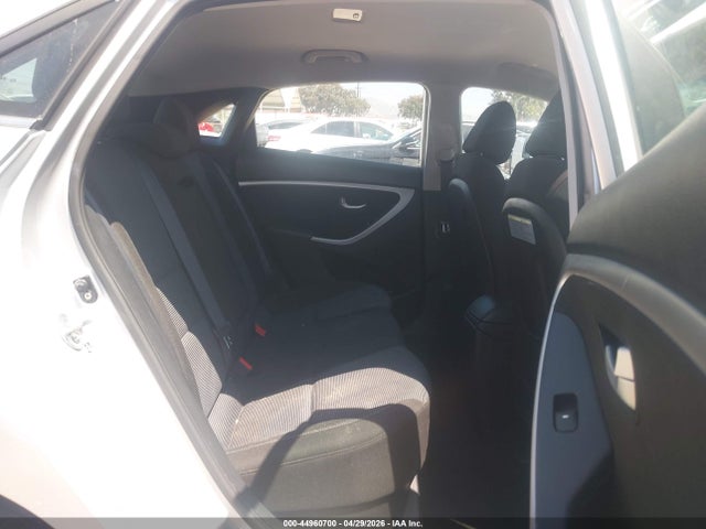 2016 Hyundai Elantra Gt მანქანა იყიდება აუქციონზე, vin: KMHD35LH0GU282789, აუქციონის ნომერი: 44960700