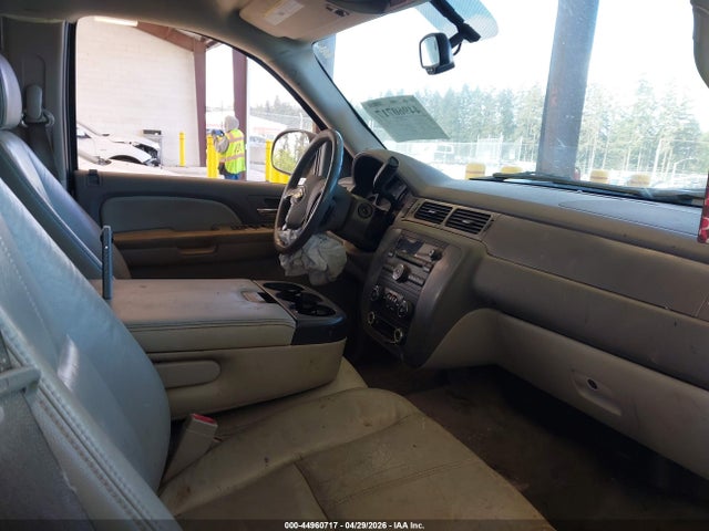 2008 Chevrolet Suburban 1500 Ls მანქანა იყიდება აუქციონზე, vin: 3GNFC16J78G198842, აუქციონის ნომერი: 44960717