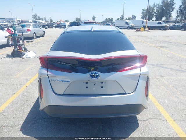 JTDKARFP8J3078217 Toyota Prius Prime Premium