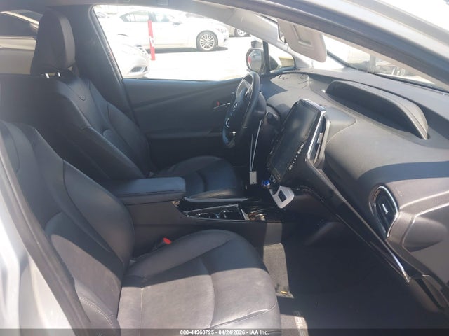 JTDKARFP8J3078217 Toyota Prius Prime Premium