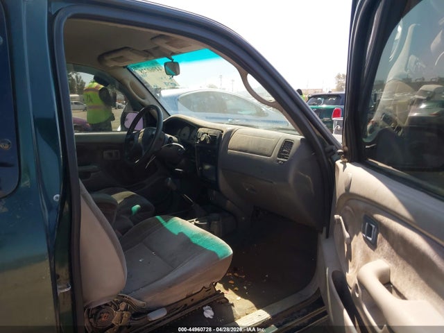 2002 Toyota Tacoma მანქანა იყიდება აუქციონზე, vin: 5TEVL52N02Z133671, აუქციონის ნომერი: 44960728